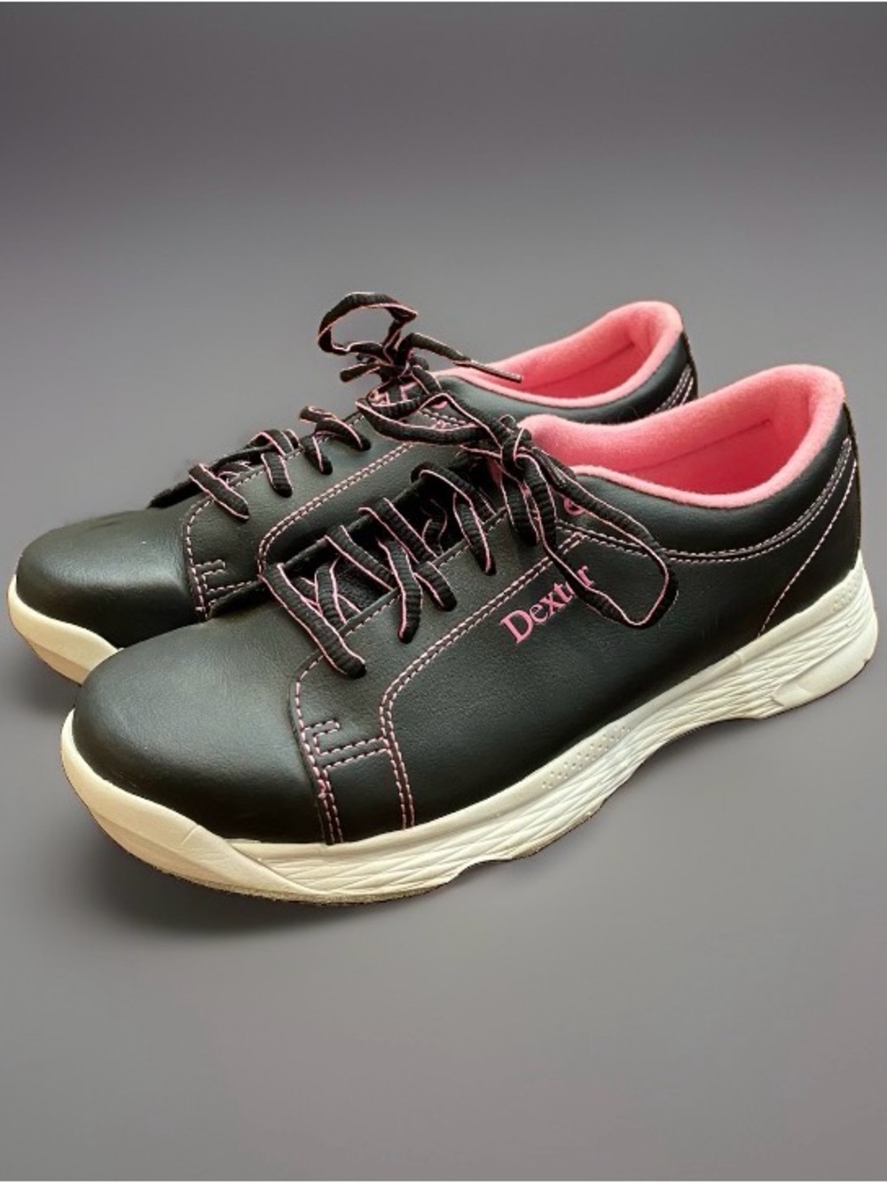 Dexter Women's Size 9.5 Raquel V Bowling Shoes - Black/Pink (Universal Slide)
